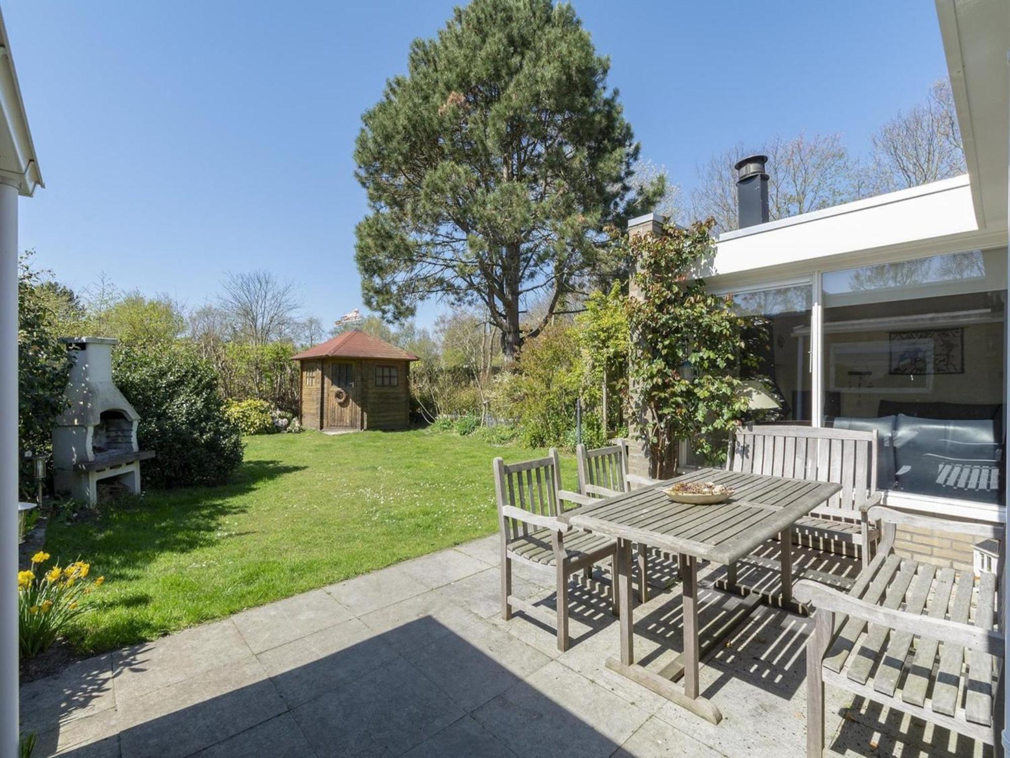 Stylish Bungalow With A Large Garden Sint Maartensvlotbrug Exterior foto