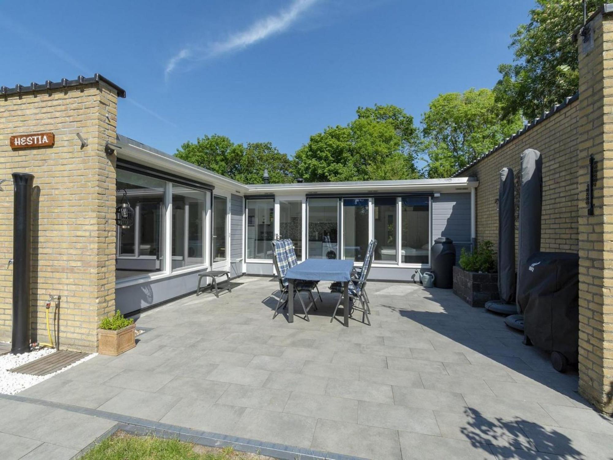 Stylish Bungalow With A Large Garden Sint Maartensvlotbrug Exterior foto