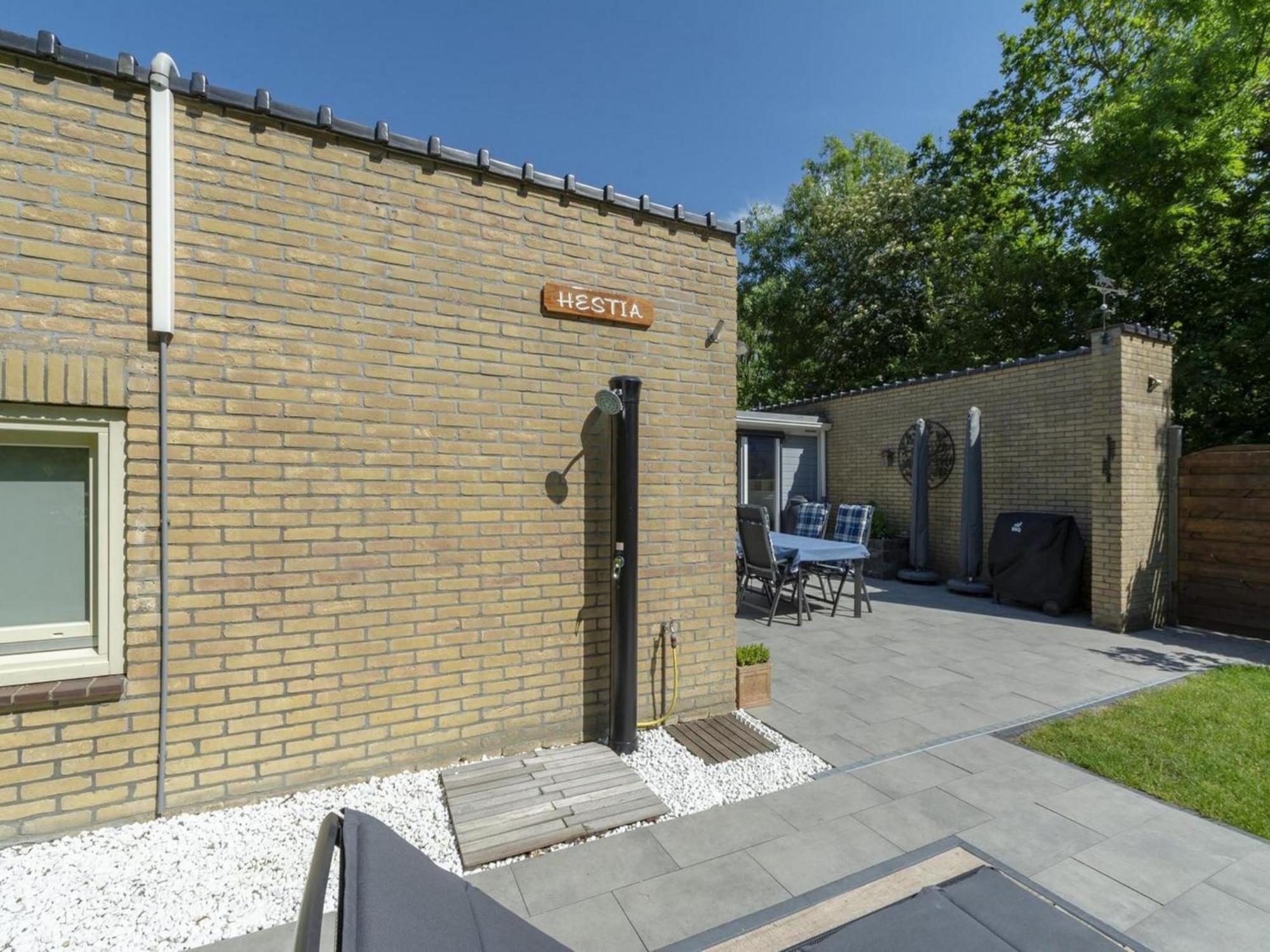Stylish Bungalow With A Large Garden Sint Maartensvlotbrug Exterior foto
